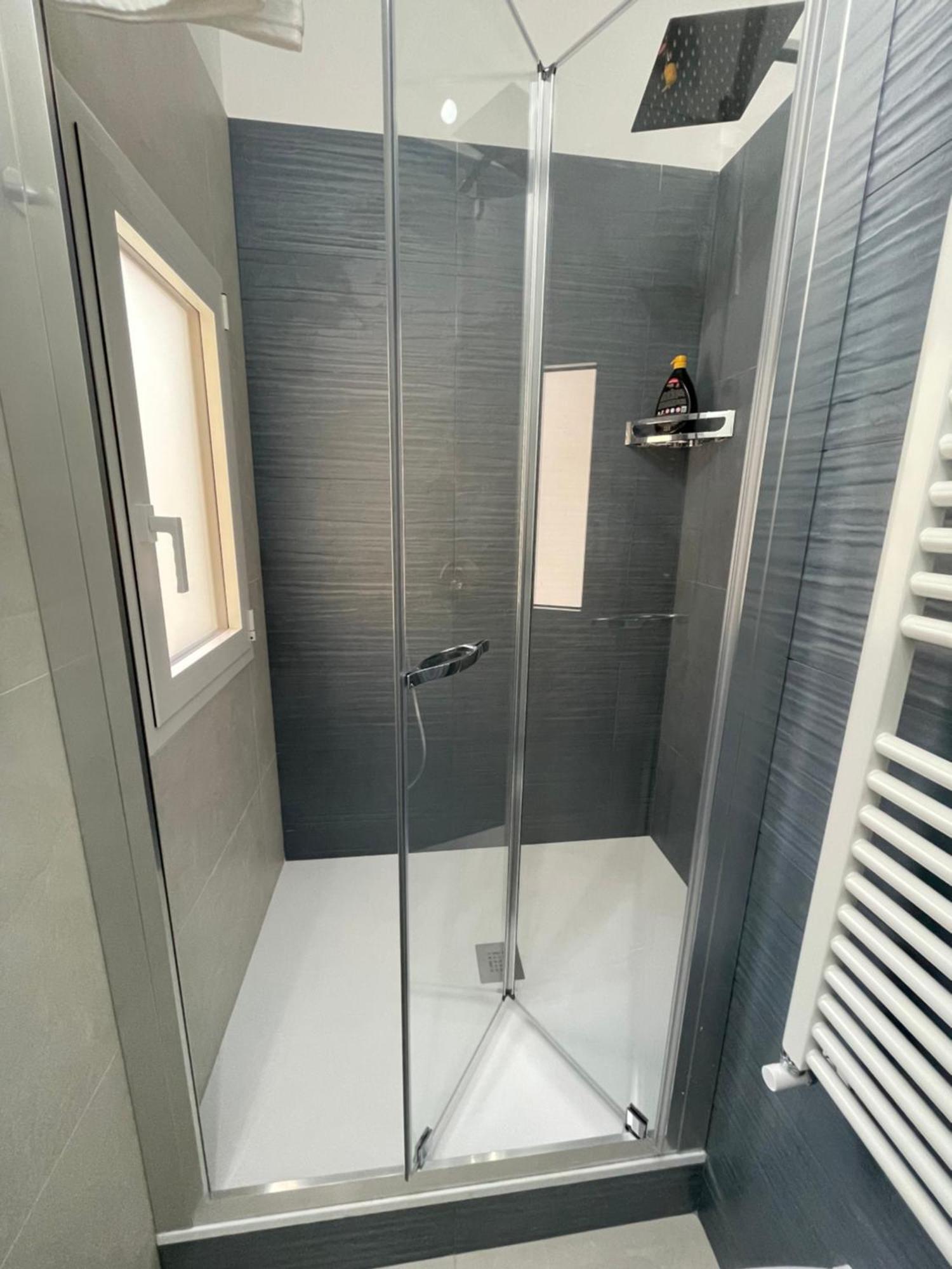 B&B Holden House Bari Bagian luar foto