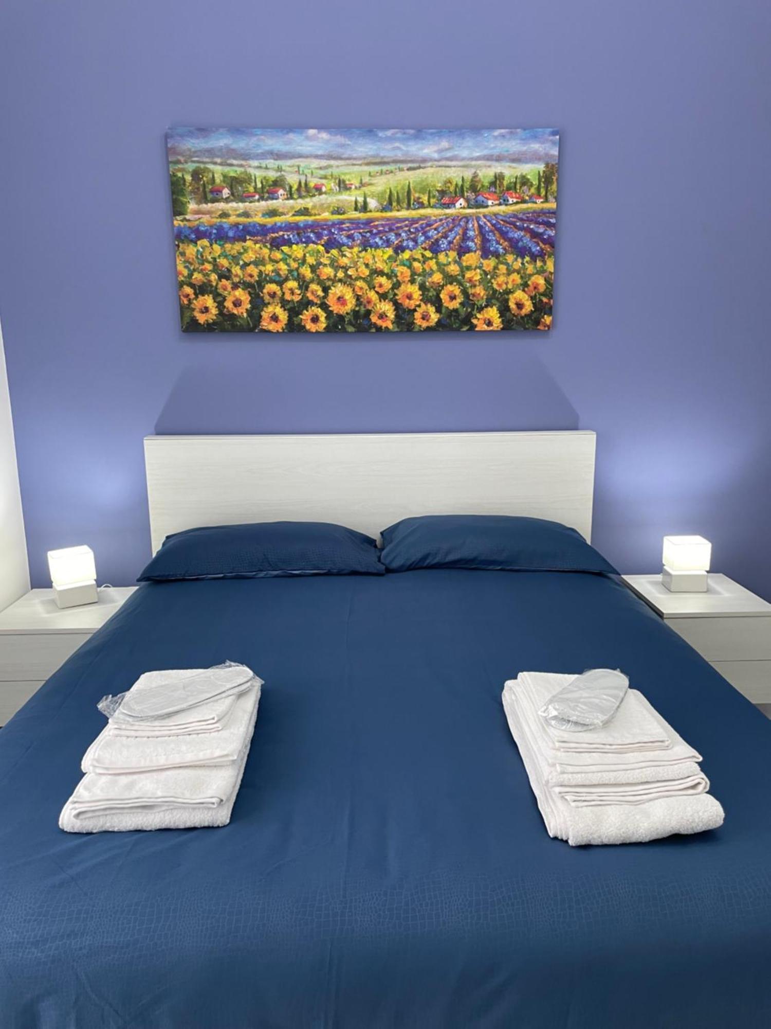 B&B Holden House Bari Bagian luar foto
