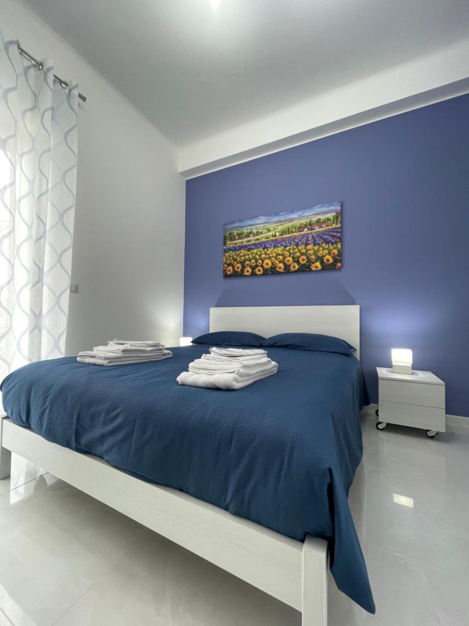 B&B Holden House Bari Bagian luar foto